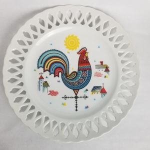 Vintage Set of Berggren Swedish Rooster plates